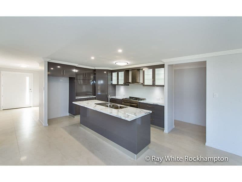 16 Stringybark Avenue, Norman Gardens QLD 4701, Norman Gardens - Thumbnail 2