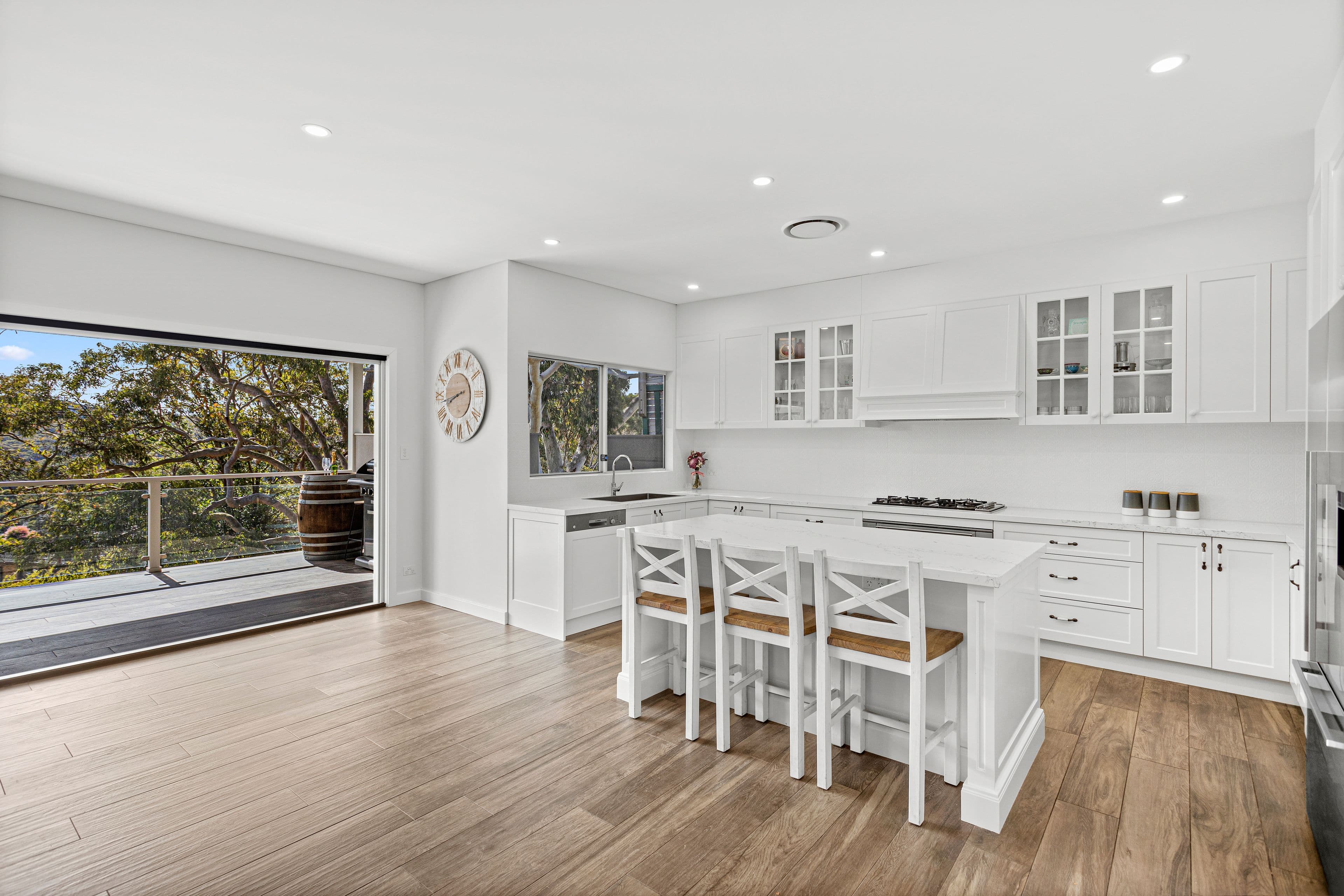 16 Halls Road, Helensburgh NSW 2508, Helensburgh - Image 1