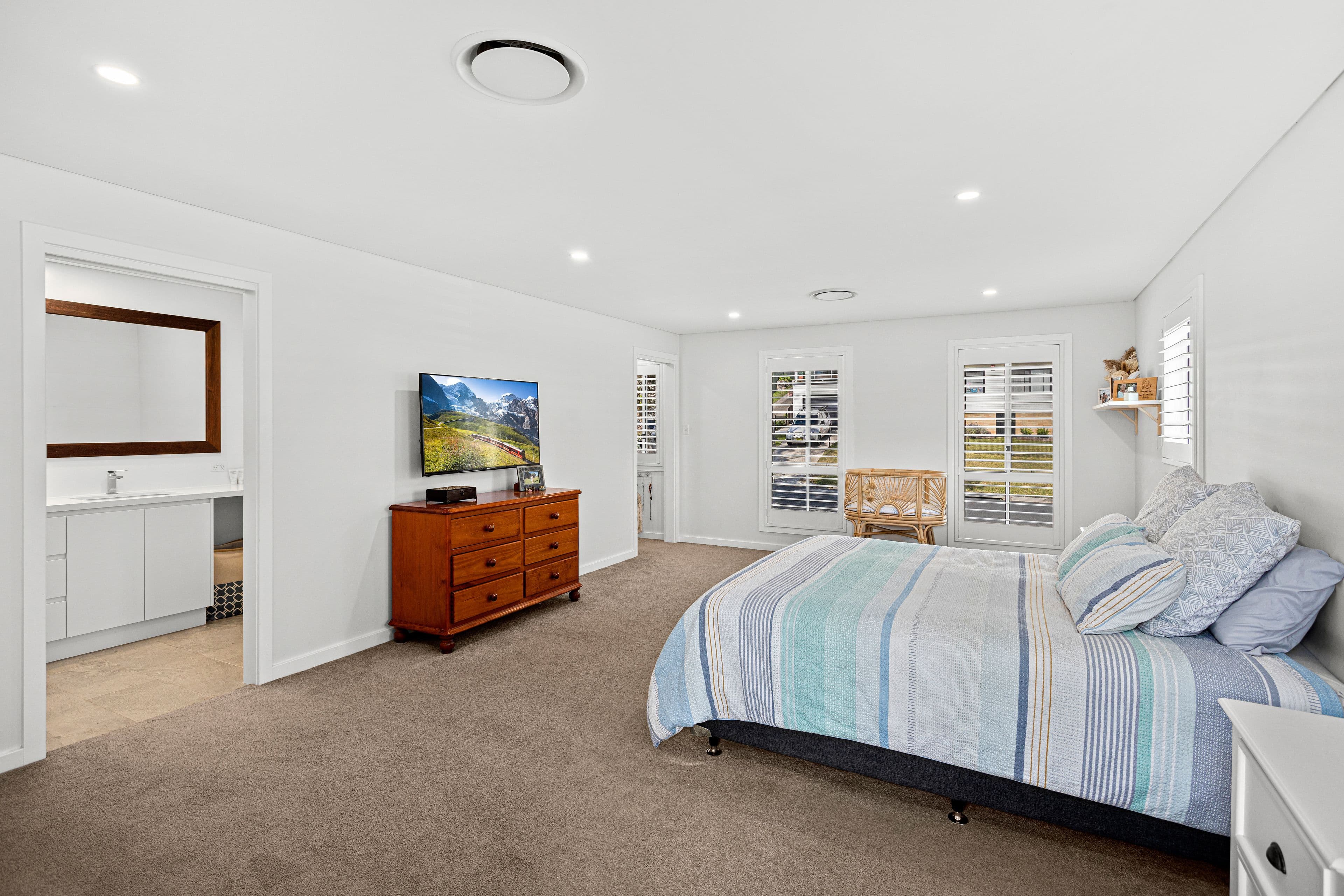 16 Halls Road, Helensburgh NSW 2508, Helensburgh - Thumbnail 6