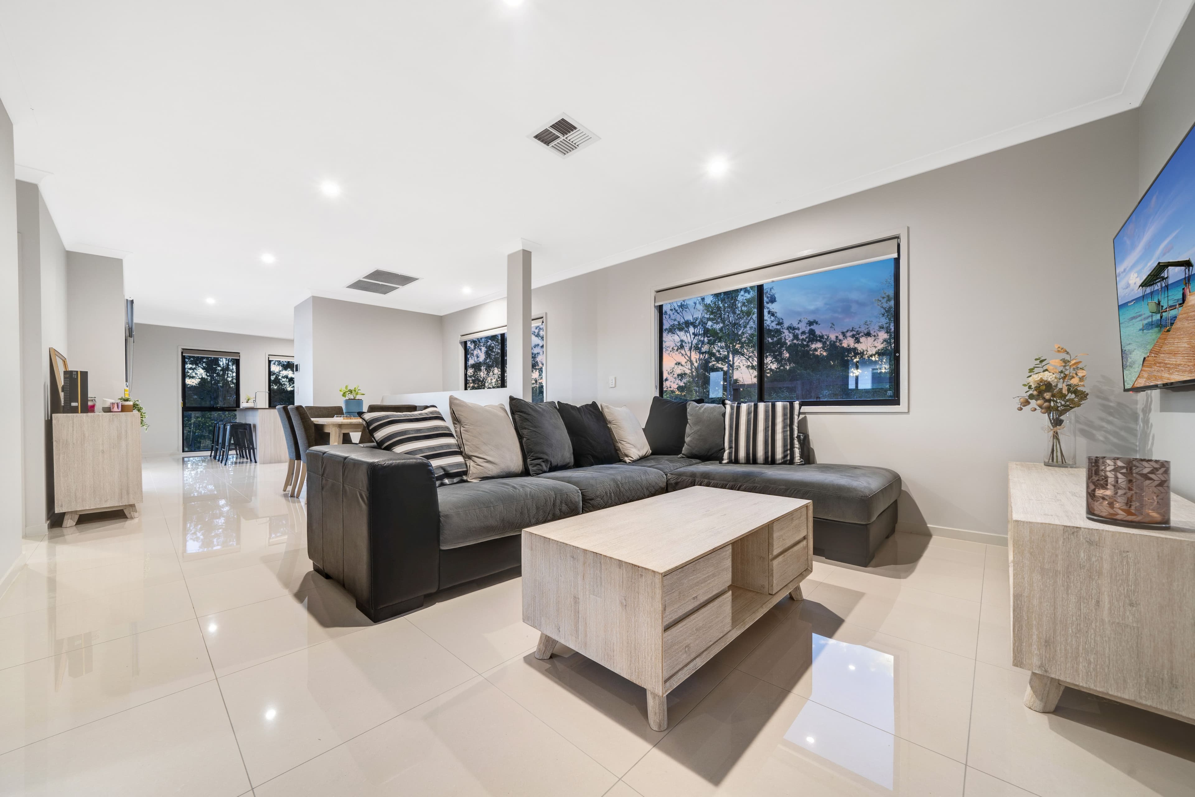 40 Corfu Street, Springfield Lakes QLD 4300, Springfield Lakes - Thumbnail 4