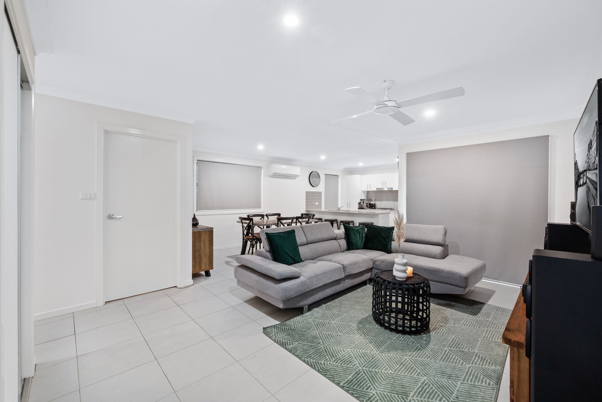 41 Correa Circuit, Gregory Hills NSW 2557, Gregory Hills - Thumbnail 3