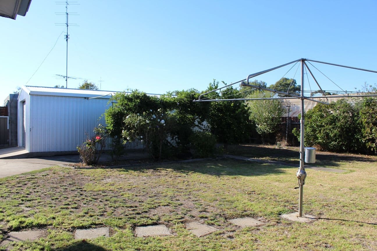 8 Wright Street, Hamilton VIC 3300, Hamilton - Thumbnail 8