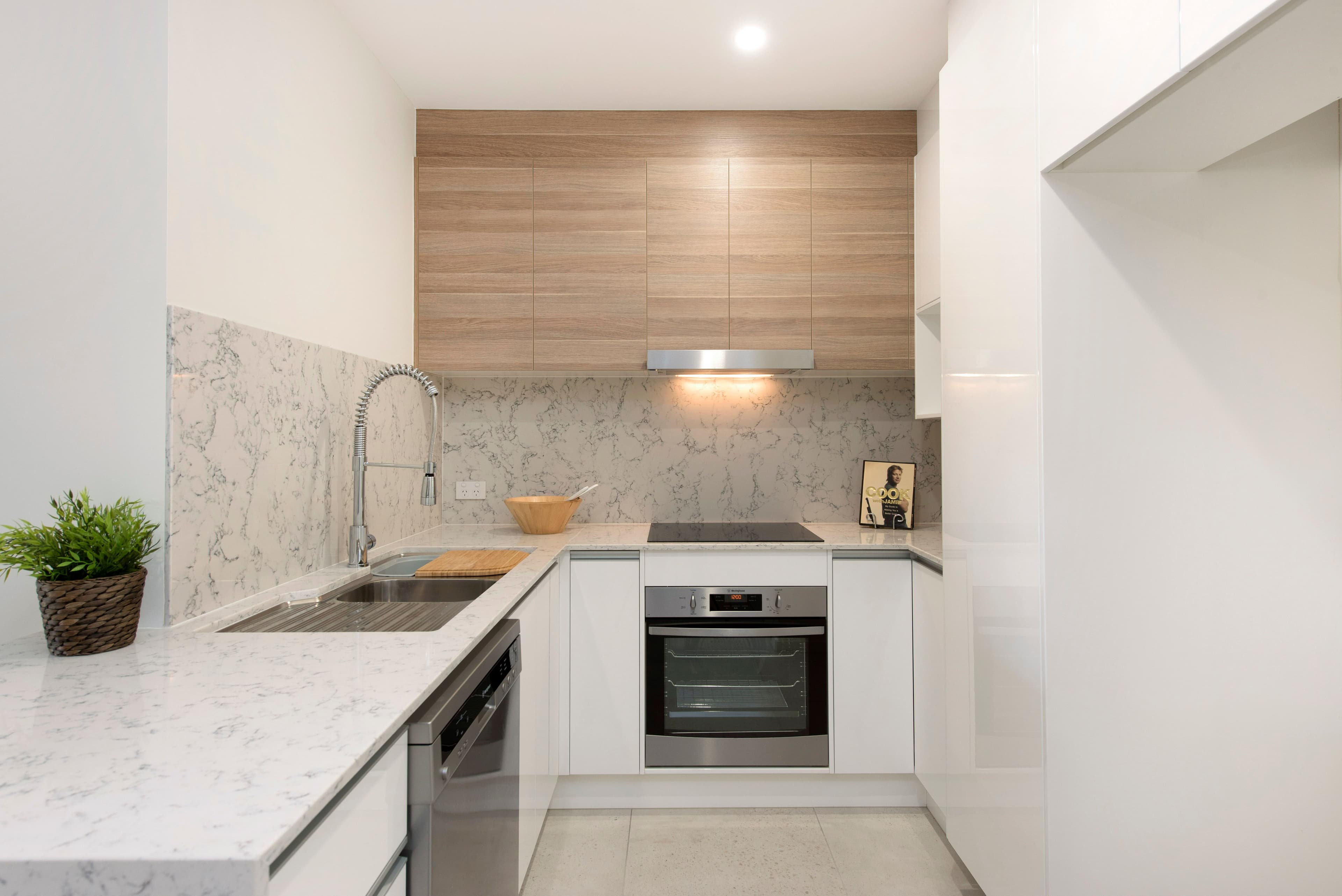 11 Adelaide Street, Carina QLD 4152, Carina - Image 1