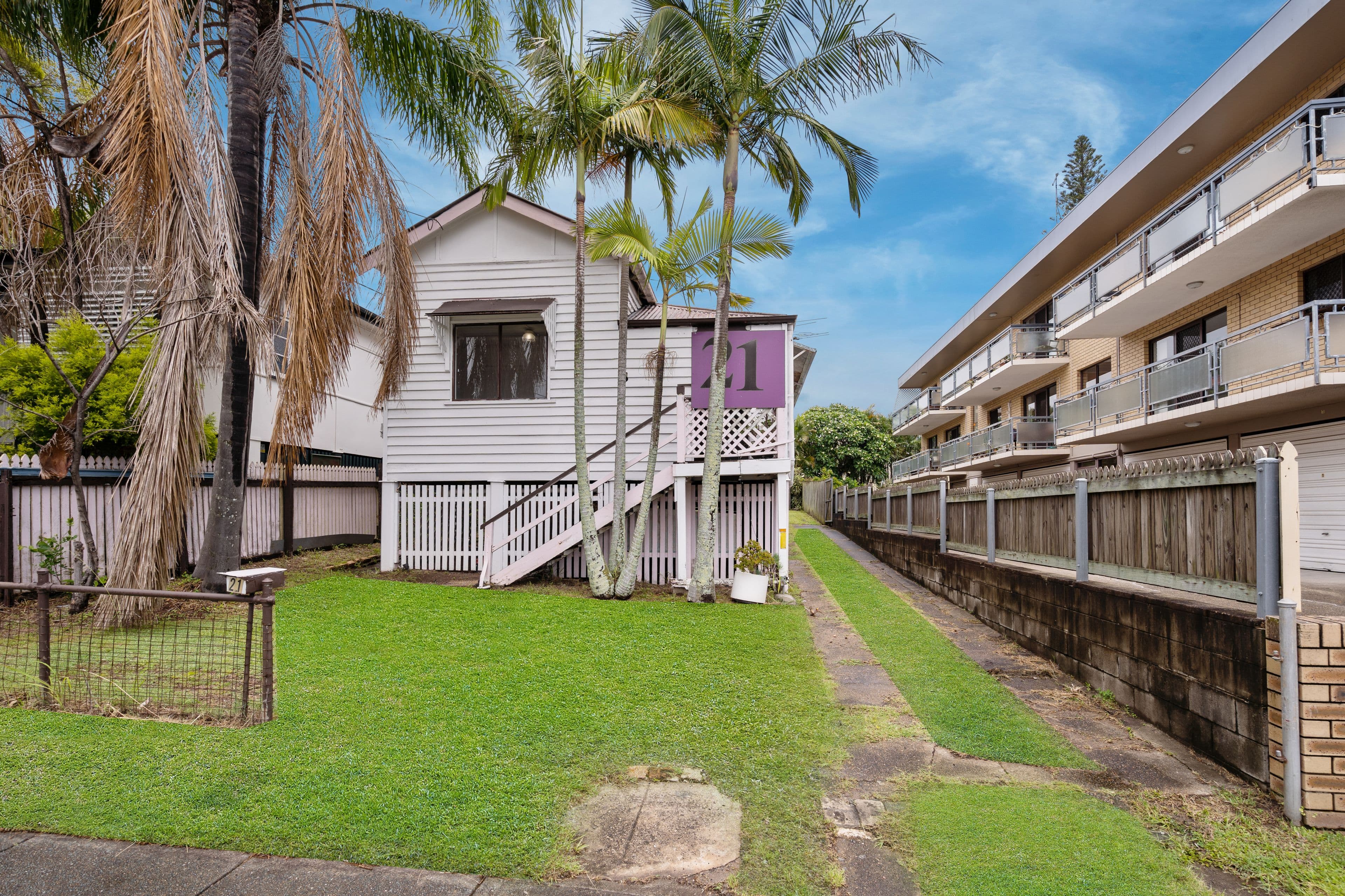21 Logan Street, Greenslopes QLD 4120, Greenslopes - Thumbnail 2