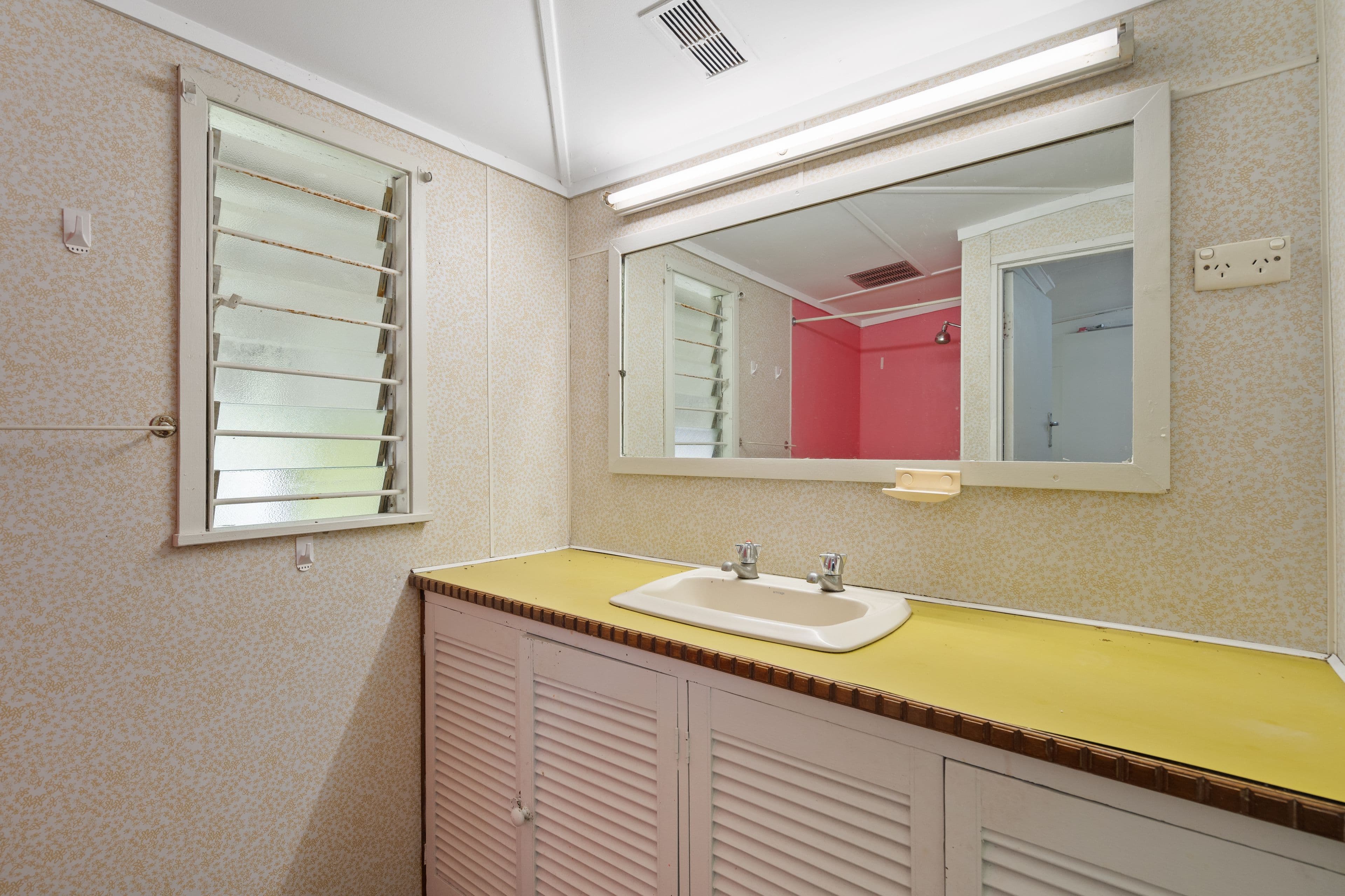 21 Logan Street, Greenslopes QLD 4120, Greenslopes - Thumbnail 7