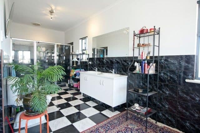 52 Shoalhaven Circuit, Mawson Lakes SA 5095, Mawson Lakes - Thumbnail 4