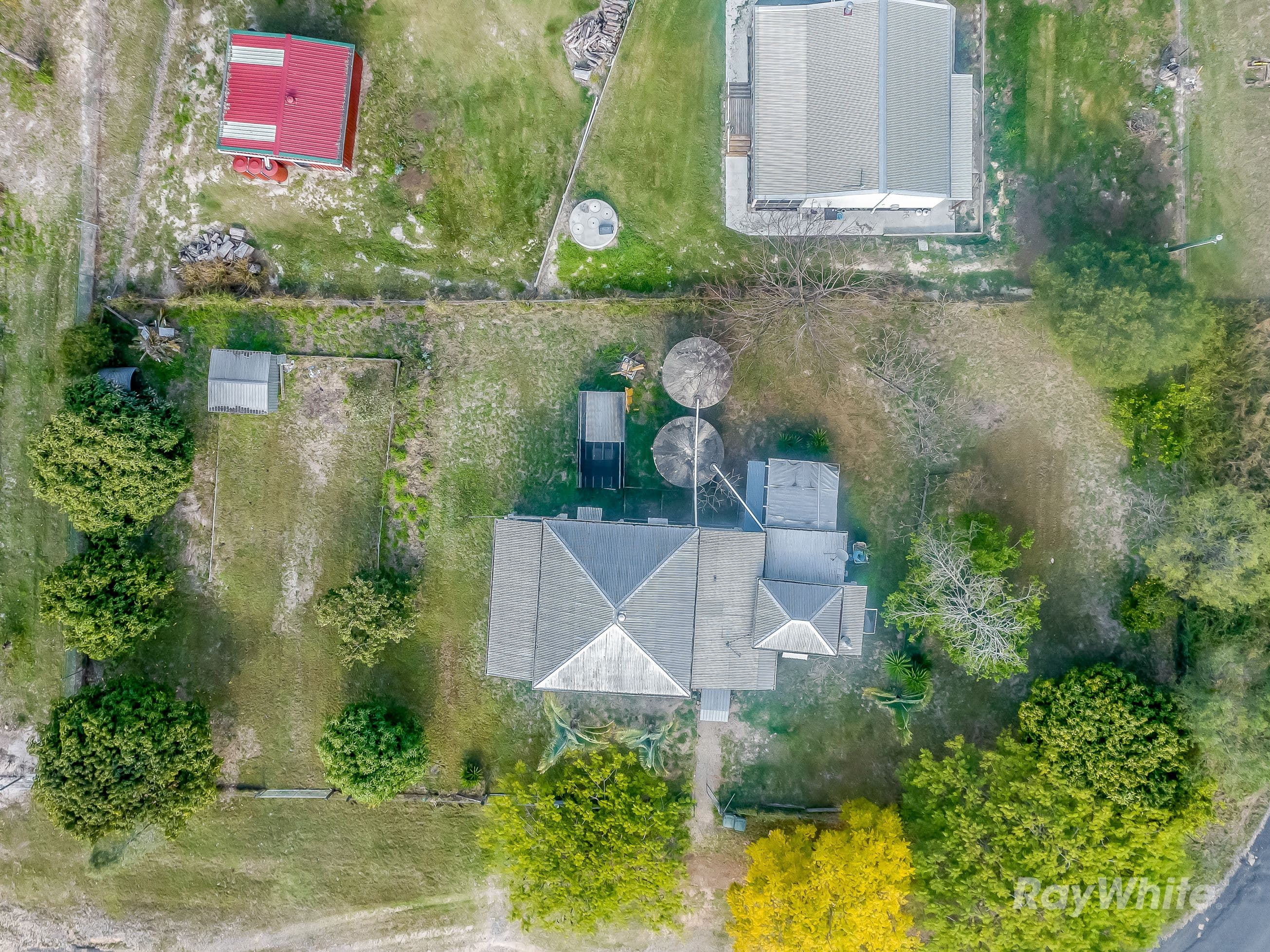 41 Mallett Street, Mount Perry QLD 4671, Mount Perry - Thumbnail 2