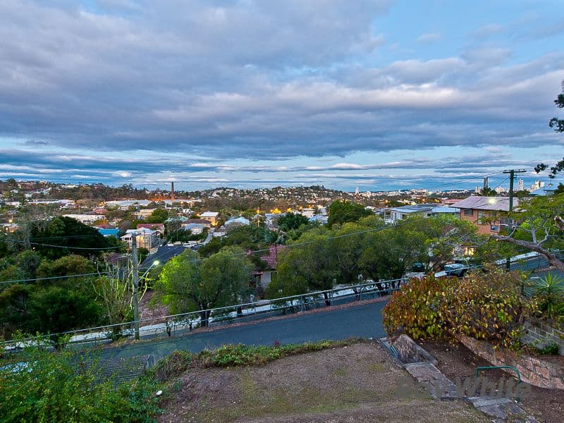 42 Braeside Terrace, ALDERLEY QLD 4051, Alderley - Thumbnail 2