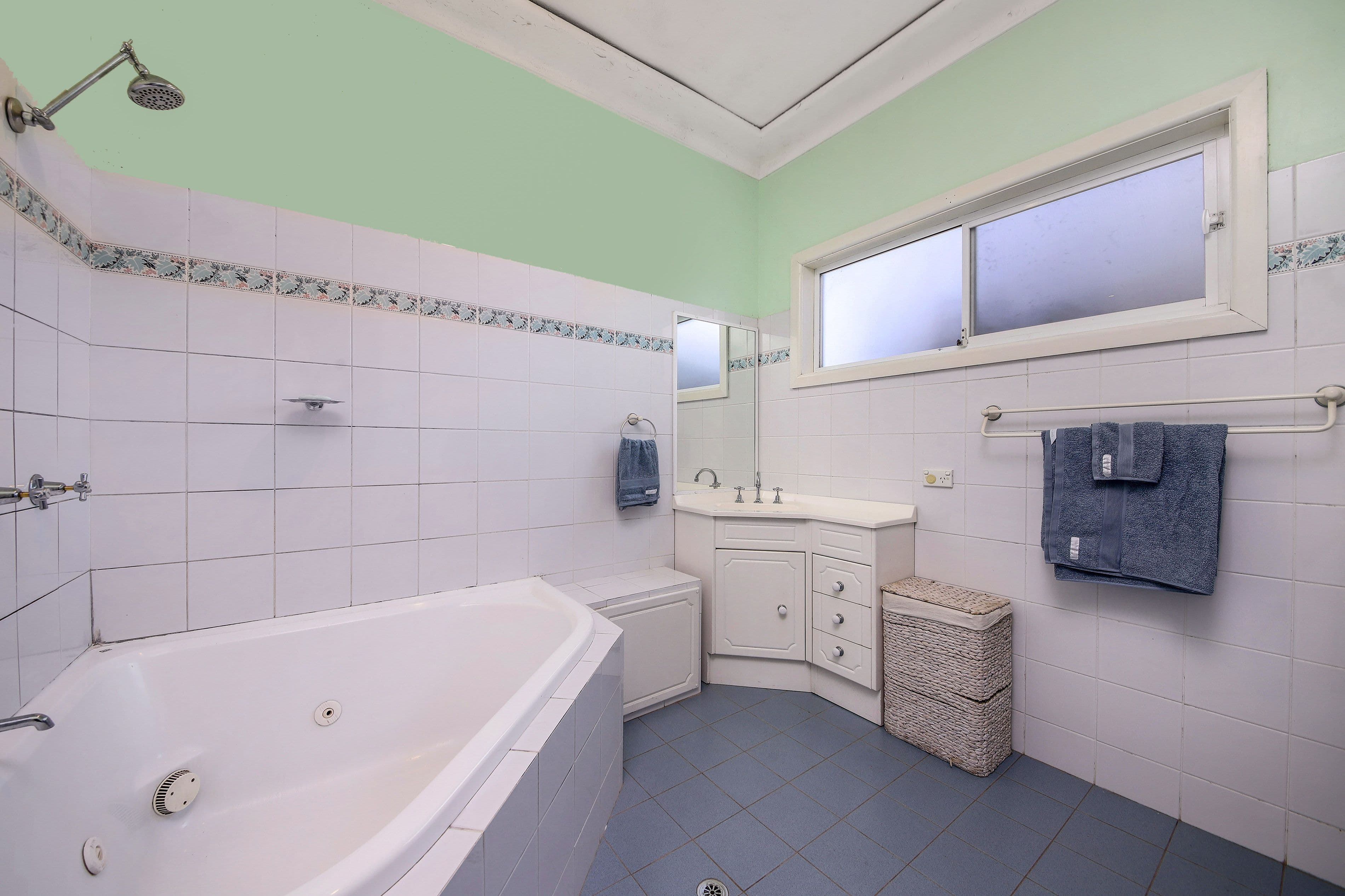 4 Caldwell Parade, Yagoona NSW 2199, Yagoona - Thumbnail 8