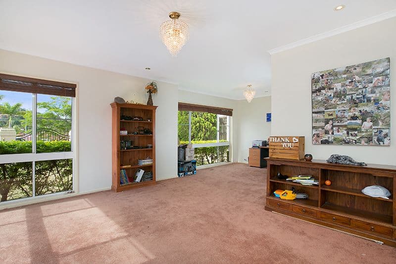 14 Rani Close, MOUNT OMMANEY QLD 4074, Mount Ommaney - Thumbnail 5