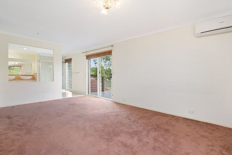 14 Rani Close, MOUNT OMMANEY QLD 4074, Mount Ommaney - Thumbnail 6