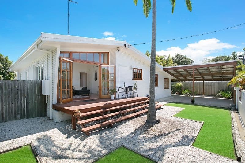 3 Ilkinia Avenue, Broadbeach Waters QLD 4218, Broadbeach Waters - Image 1
