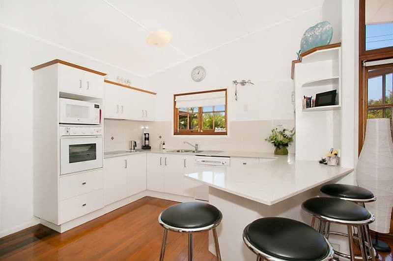 3 Ilkinia Avenue, Broadbeach Waters QLD 4218, Broadbeach Waters - Thumbnail 4