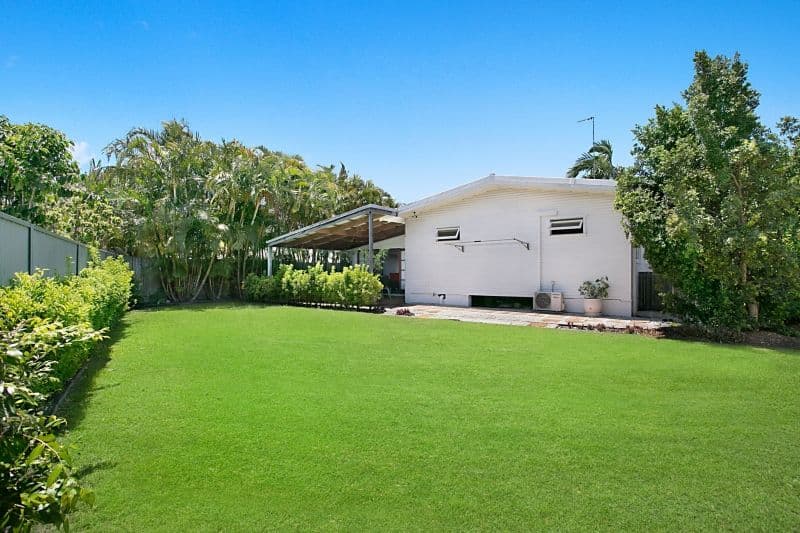 3 Ilkinia Avenue, Broadbeach Waters QLD 4218, Broadbeach Waters - Thumbnail 5