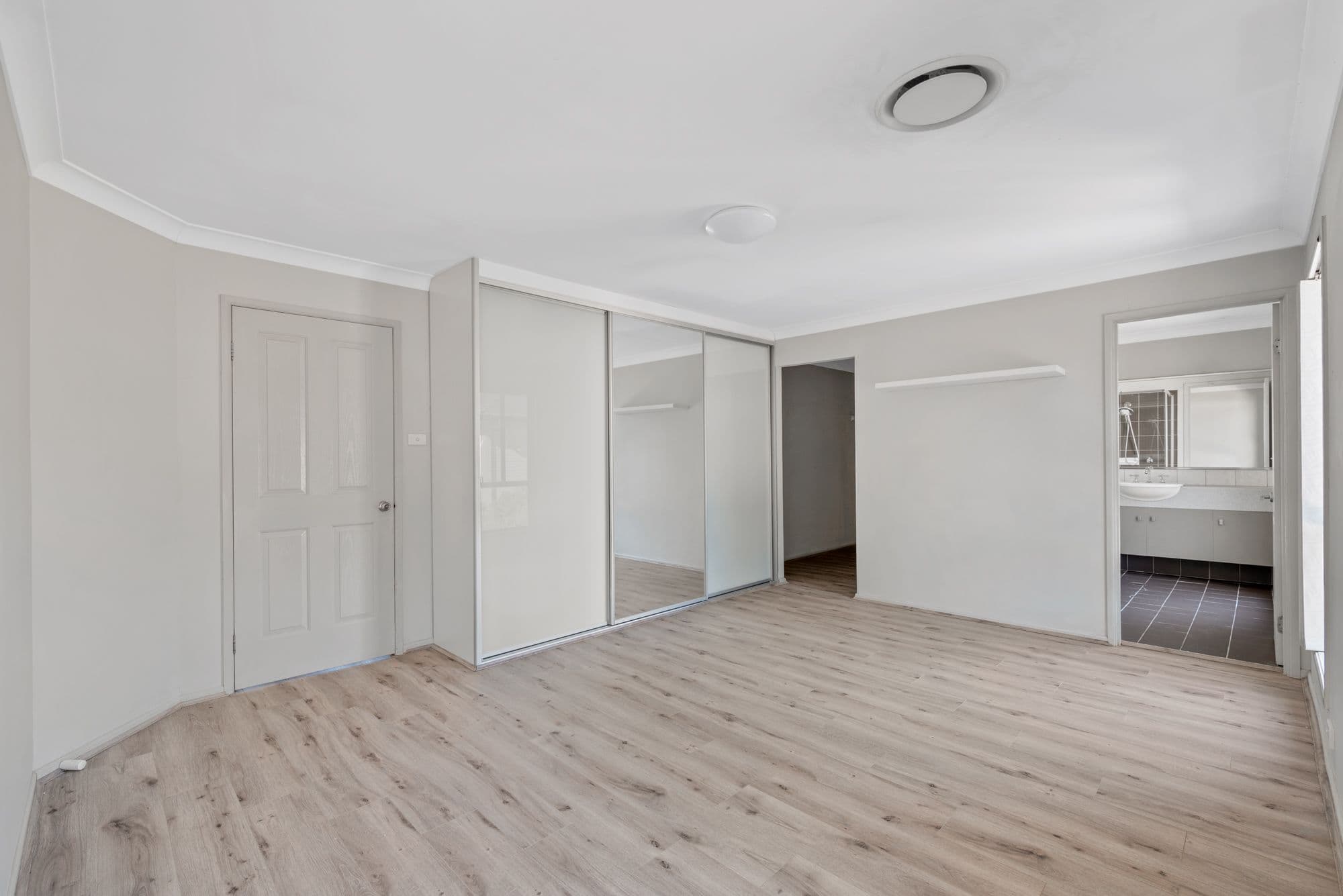 54 Maple Road, Casula NSW 2170, Casula - Thumbnail 8