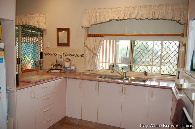 17 Myrtle Street, Waterford West QLD 4133, Waterford West - Thumbnail 2