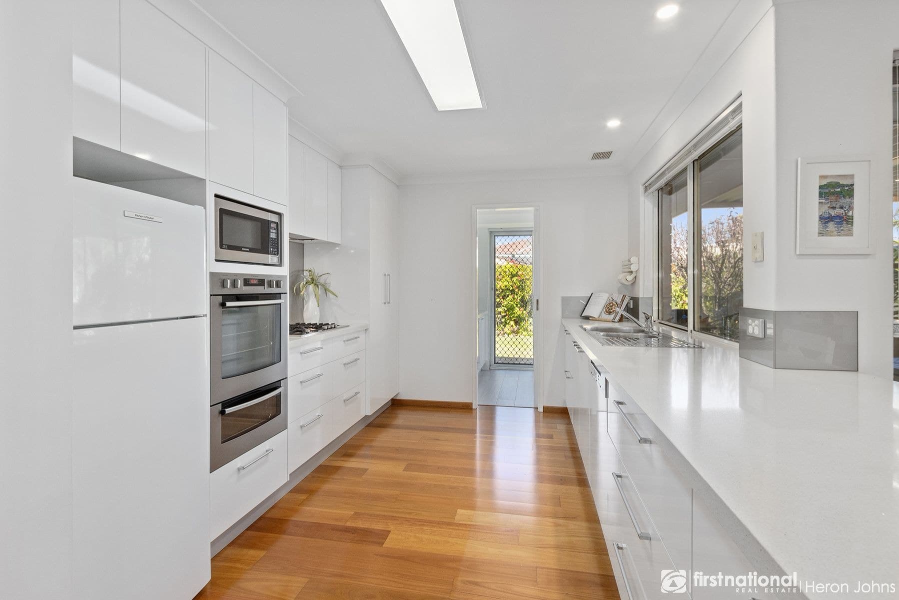 34 Morphett Crescent, Bateman WA 6150, Bateman - Thumbnail 3