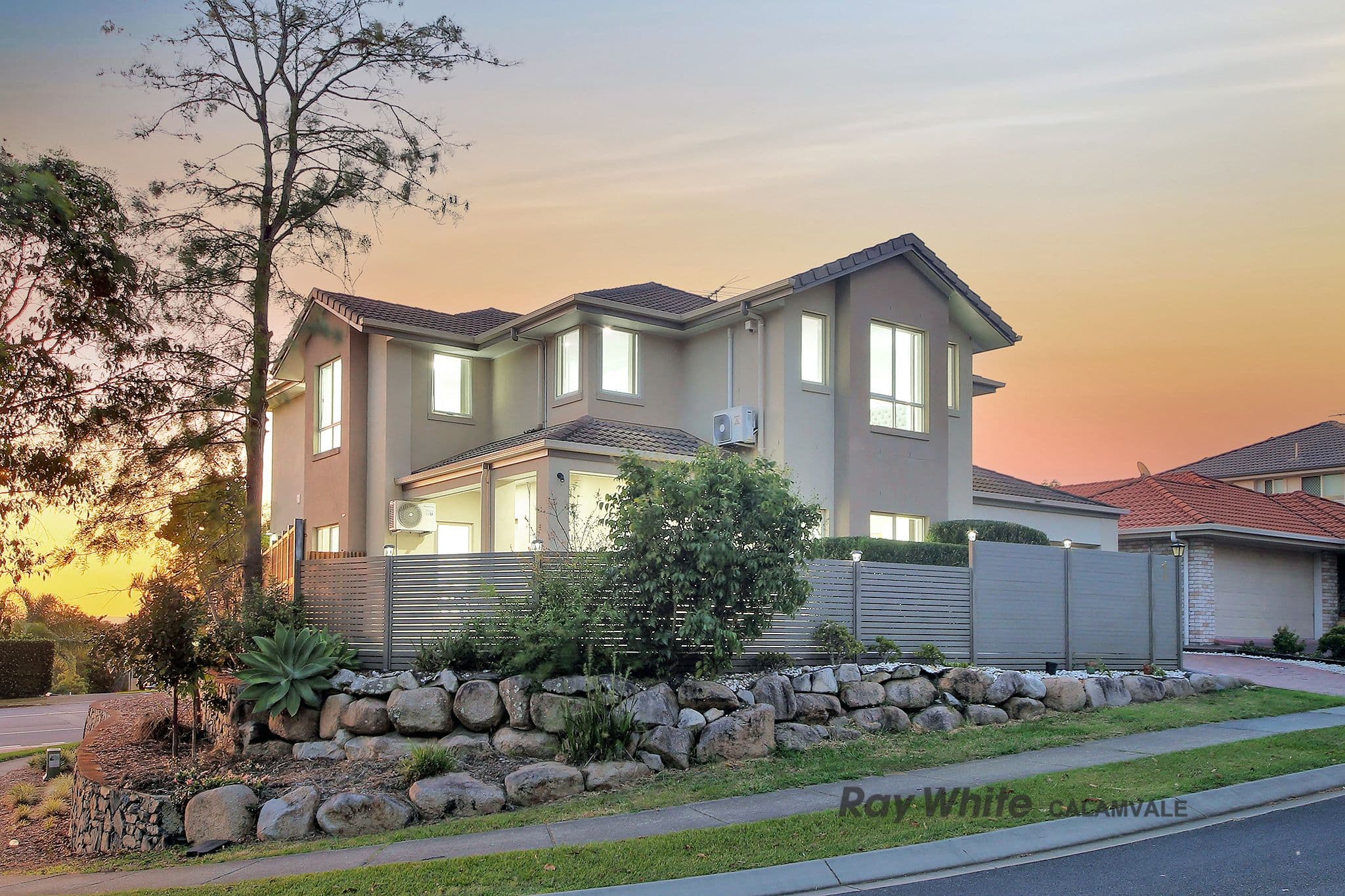 1 Hillcroft Place, Belmont QLD 4153, Belmont - Thumbnail 2