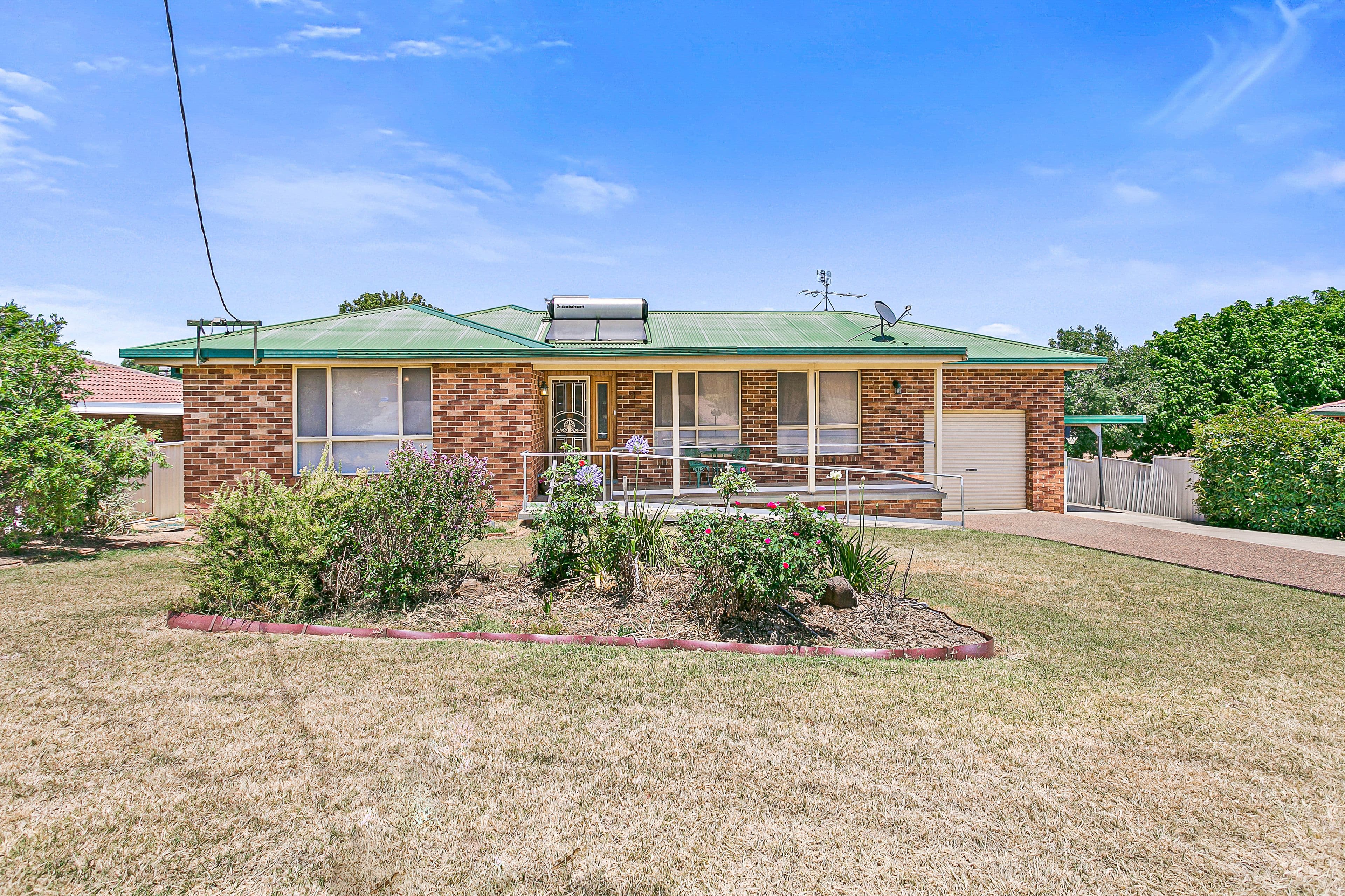 71 Glengarvin Drive, Tamworth NSW 2340, Tamworth - Image 1