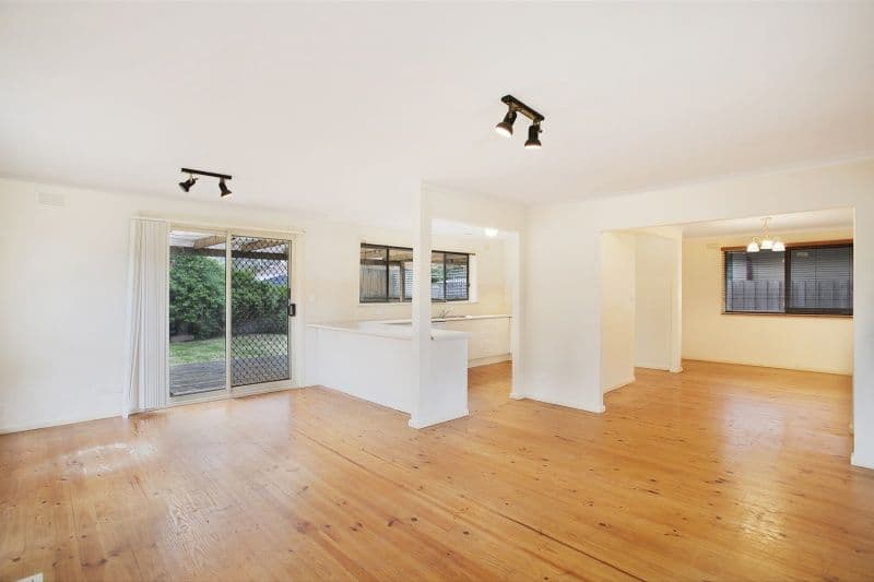 7 Sutton Street, CHELSEA HEIGHTS VIC 3196, Chelsea Heights - Thumbnail 2