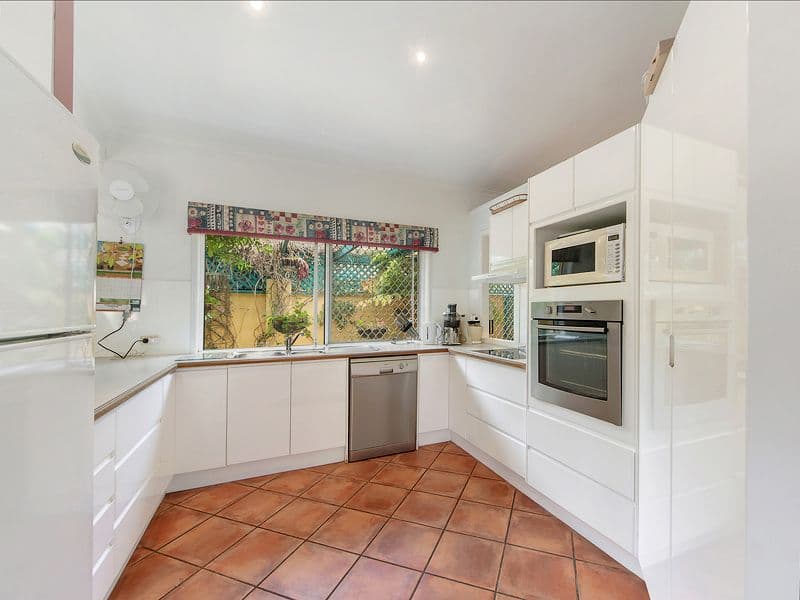 2 Fulham Place, ROBINA QLD 4226, Robina - Thumbnail 6