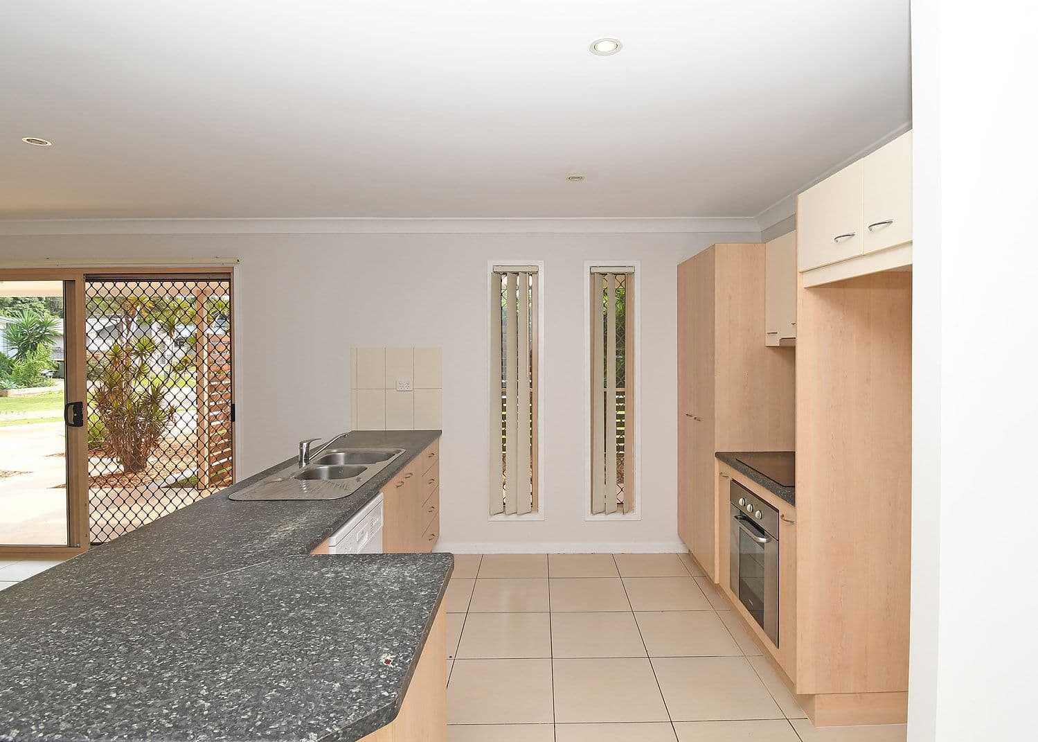 4 Aqua Court, Toogoom QLD 4655, Toogoom - Thumbnail 7