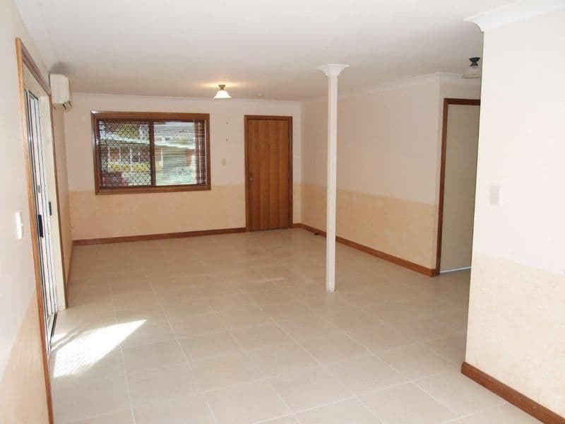 73 Eugaree Street, SOUTHPORT QLD 4215, Southport - Thumbnail 2