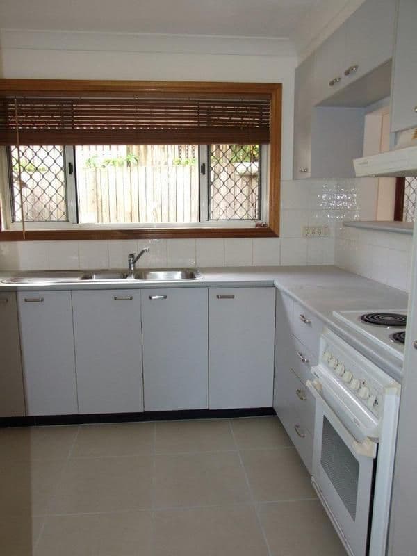 73 Eugaree Street, SOUTHPORT QLD 4215, Southport - Thumbnail 3