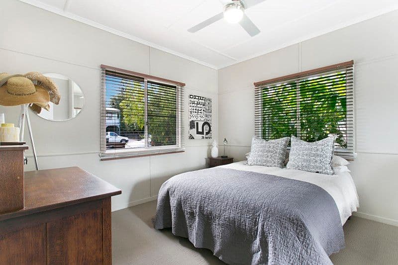 97 Plumer Street, Sherwood QLD 4075, Sherwood - Thumbnail 5