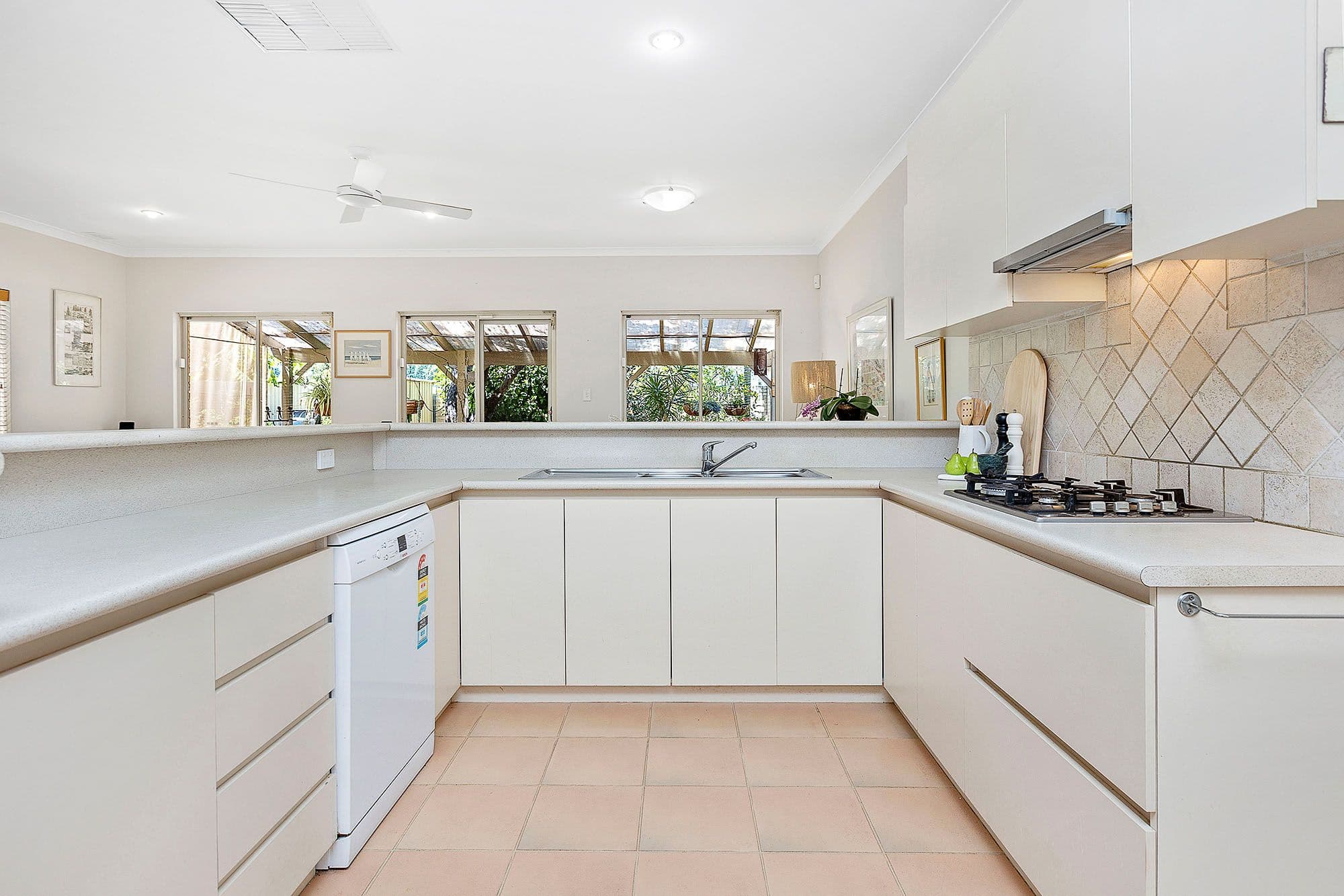 3 Geraldine Street, Cottesloe WA 6011, Cottesloe - Thumbnail 5