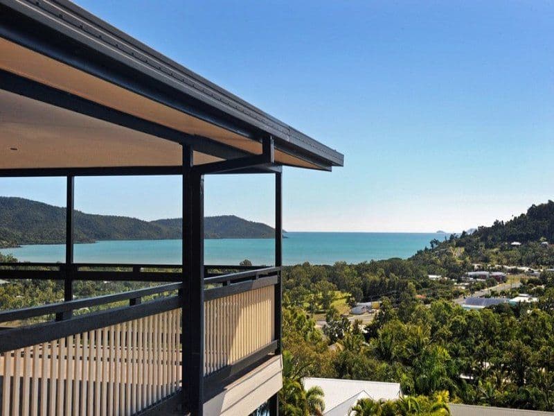 19 Country Road, CANNONVALE QLD 4802, Cannonvale - Image 1