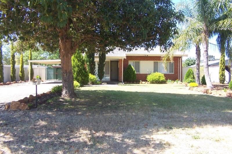 11 Northumberland Road, FORRESTFIELD WA 6058, Forrestfield - Thumbnail 2