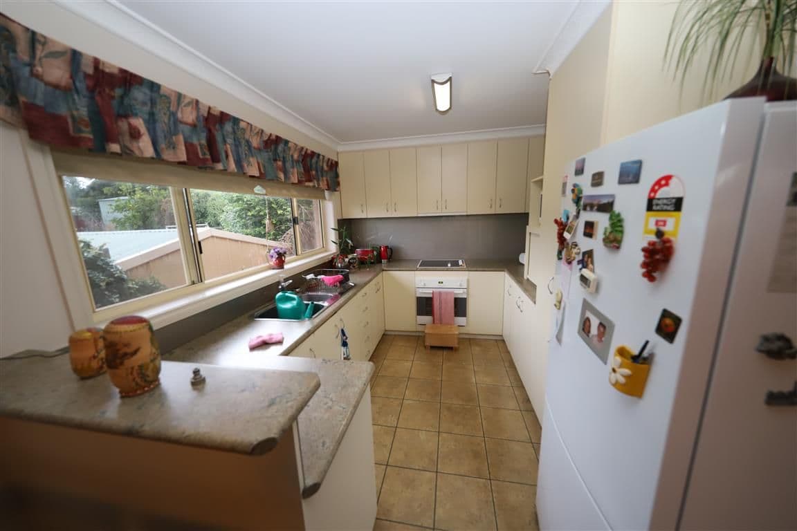 7 Kirk Avenue, Tumut NSW 2720, Tumut - Thumbnail 3