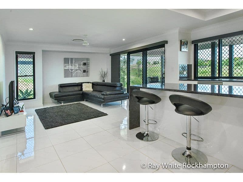 136 Constance Avenue, Rockyview QLD 4701, Rockyview - Thumbnail 8