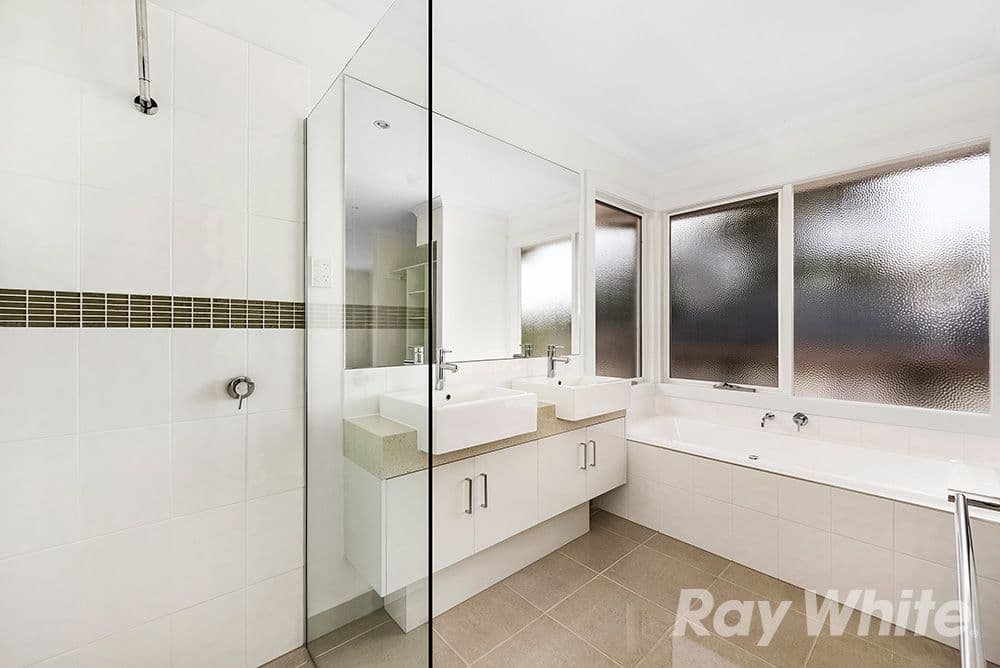 47 Mayfield Drive, Mount Waverley VIC 3149, Mount Waverley - Thumbnail 6
