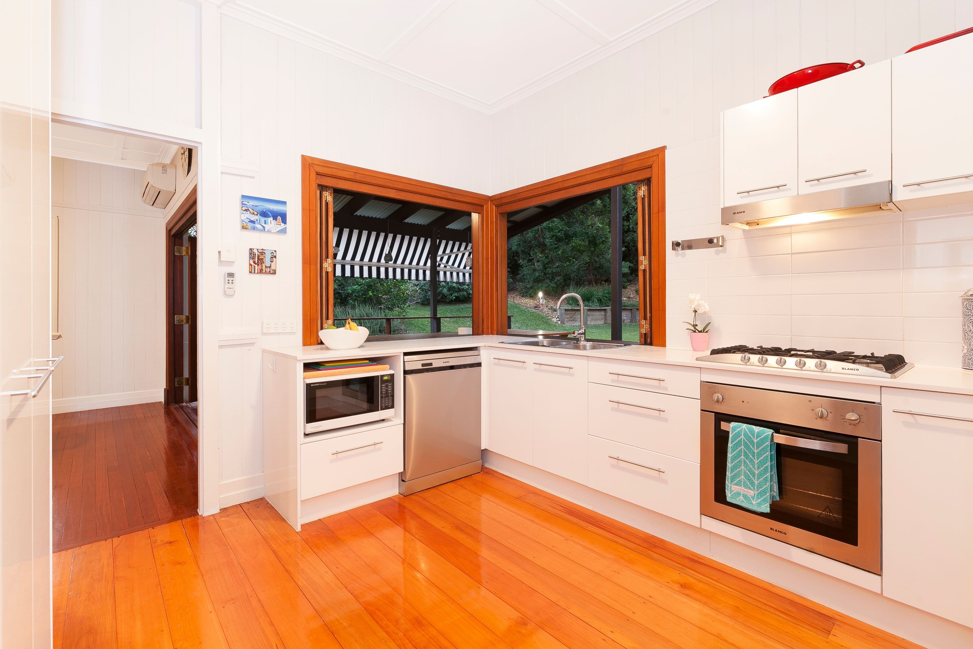 19 Devonshire Street, Ashgrove QLD 4060, Ashgrove - Thumbnail 2