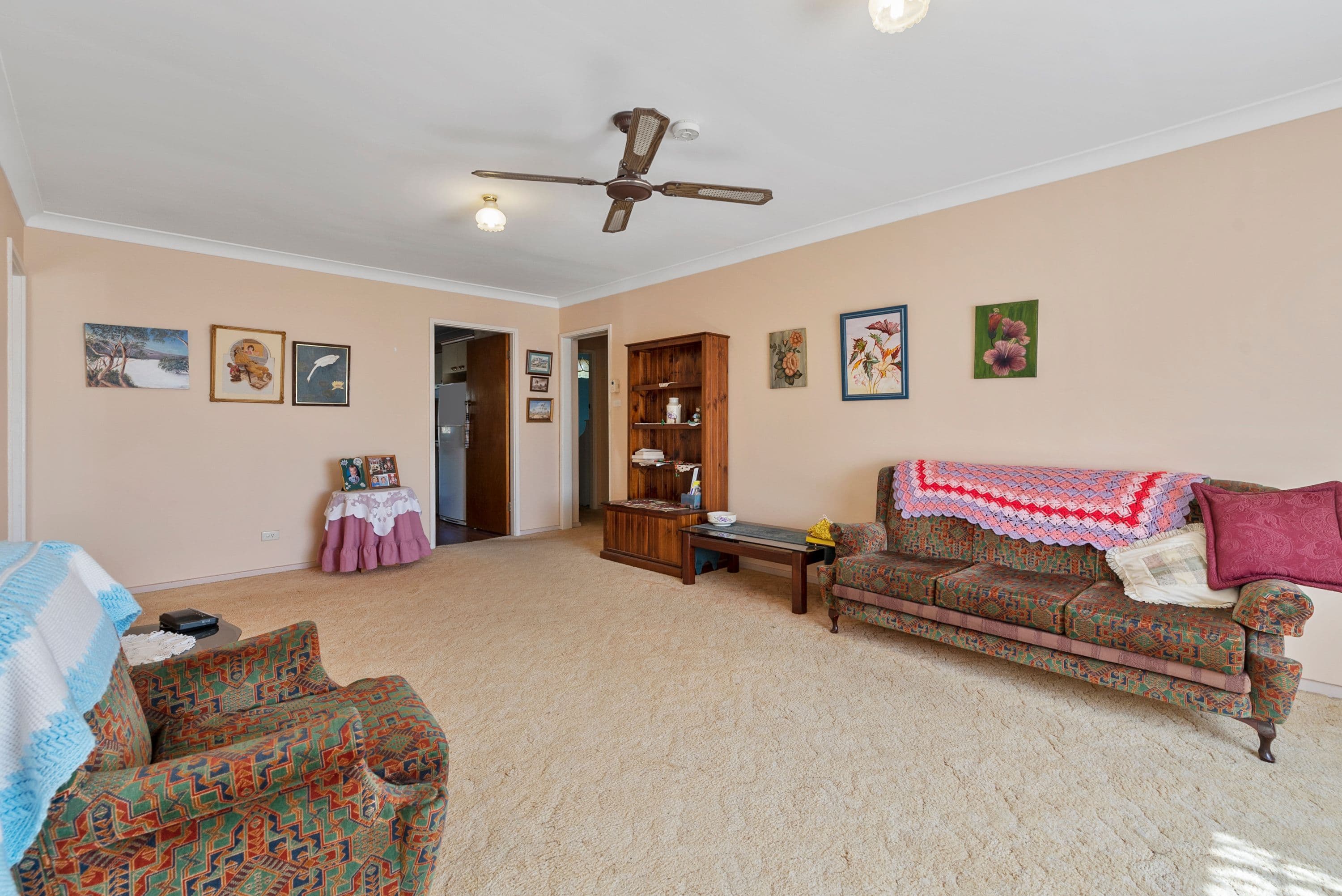 42 Cruikshank Avenue, Elderslie - Thumbnail 3