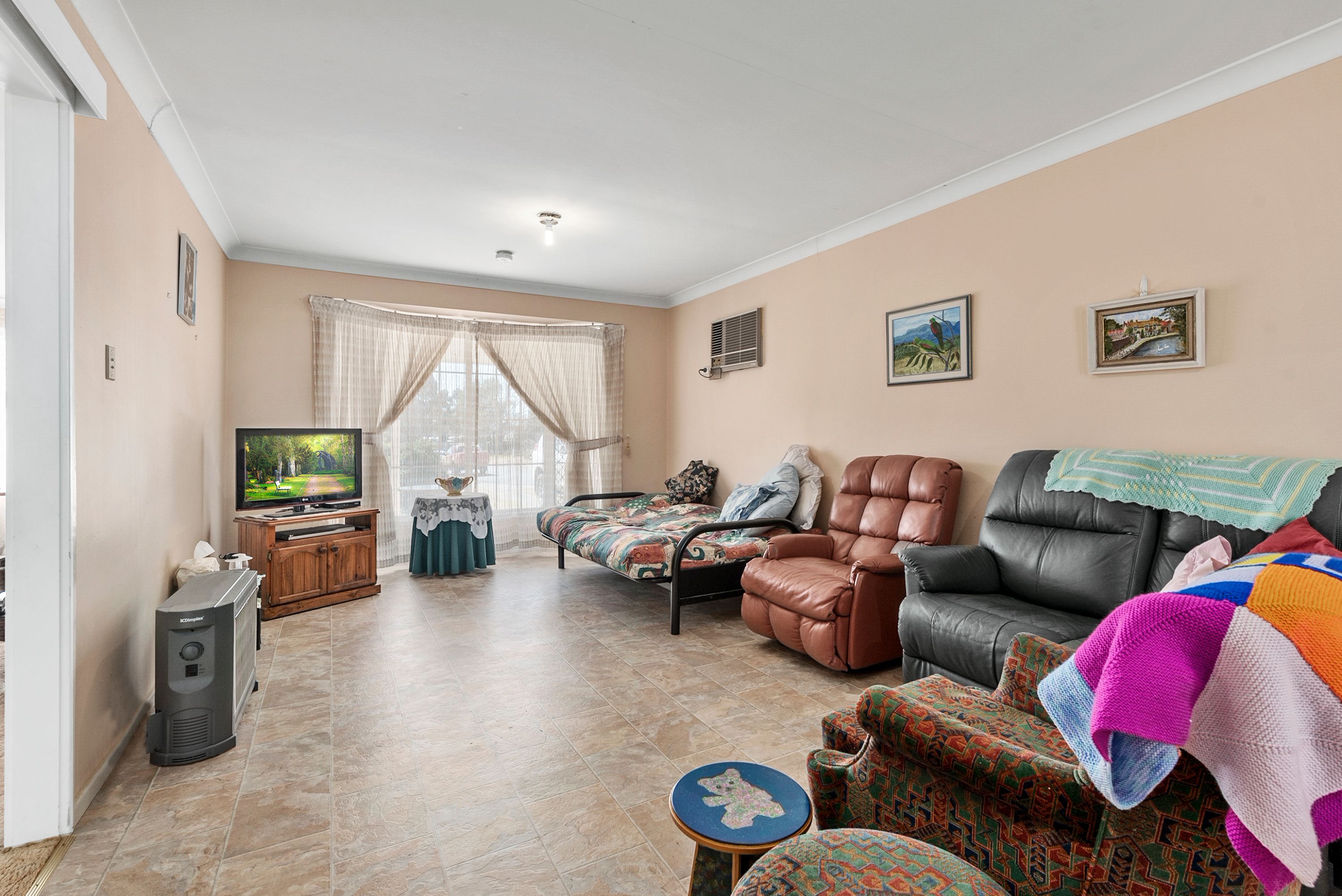 42 Cruikshank Avenue, Elderslie - Thumbnail 4
