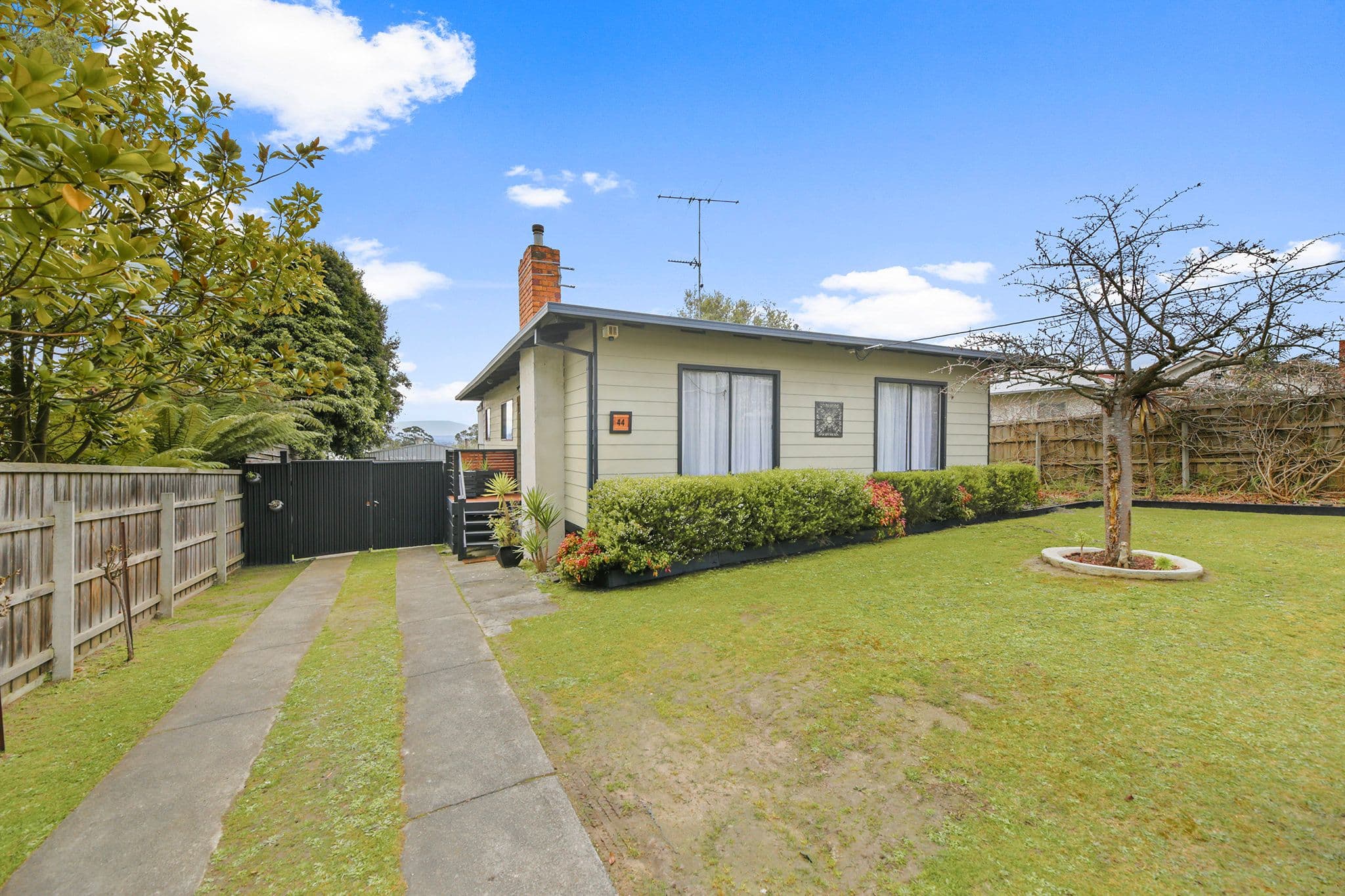 44 Margaret Street, Moe VIC 3825, Moe - Image 1
