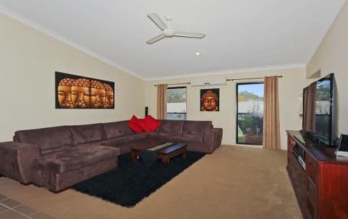 8 Purlingbrook Street, UPPER COOMERA QLD 4209, Upper Coomera - Thumbnail 3