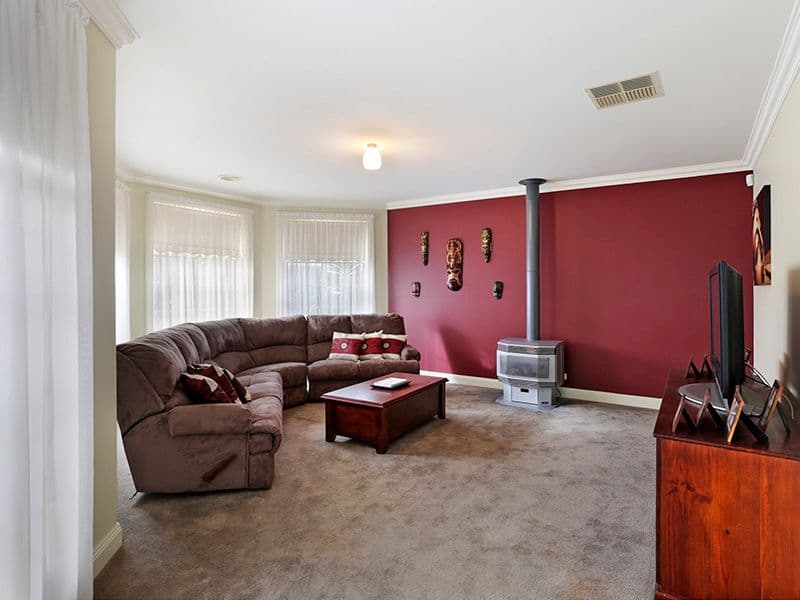 83 Country Gardens Drive, Lara VIC 3212, Lara - Thumbnail 4