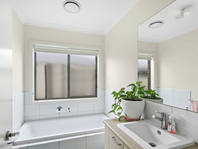 43 Curia Street, Mansfield VIC 3722, Mansfield - Thumbnail 2