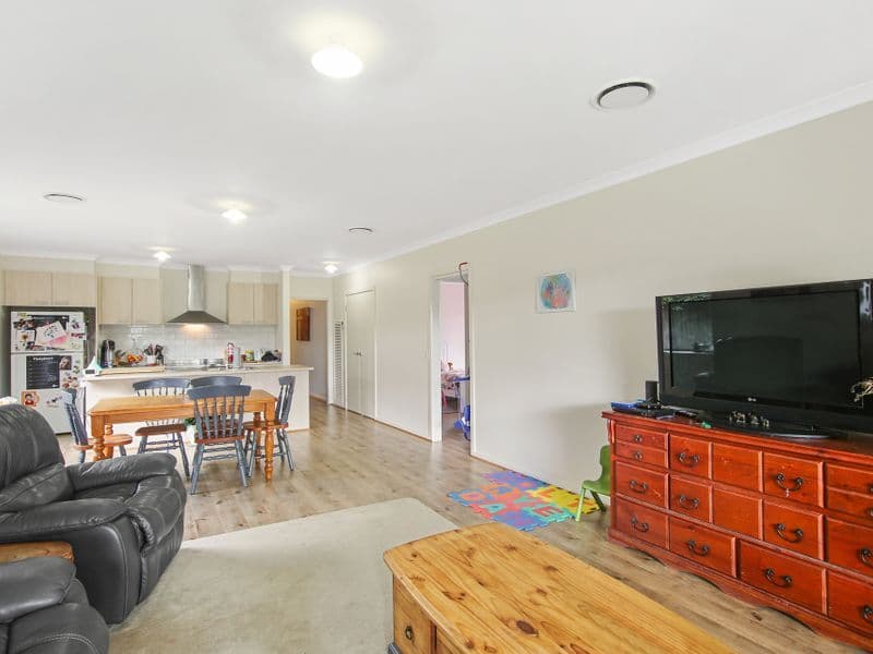 43 Curia Street, Mansfield VIC 3722, Mansfield - Thumbnail 4