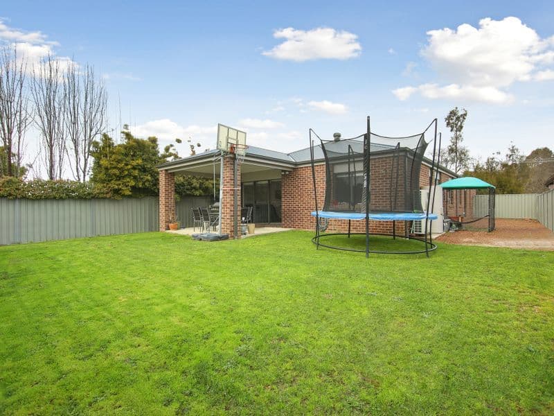 43 Curia Street, Mansfield VIC 3722, Mansfield - Thumbnail 7
