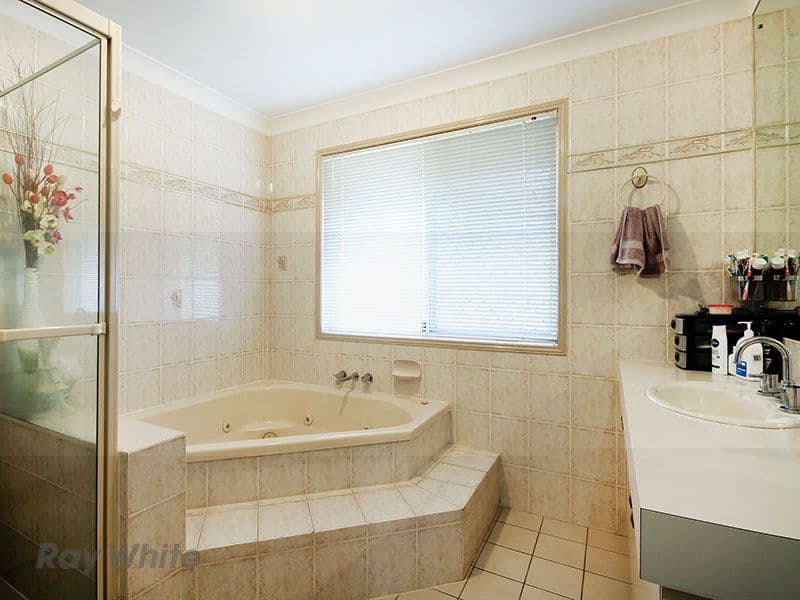 20 Golden Avenue, CALAMVALE QLD 4116, Calamvale - Thumbnail 5