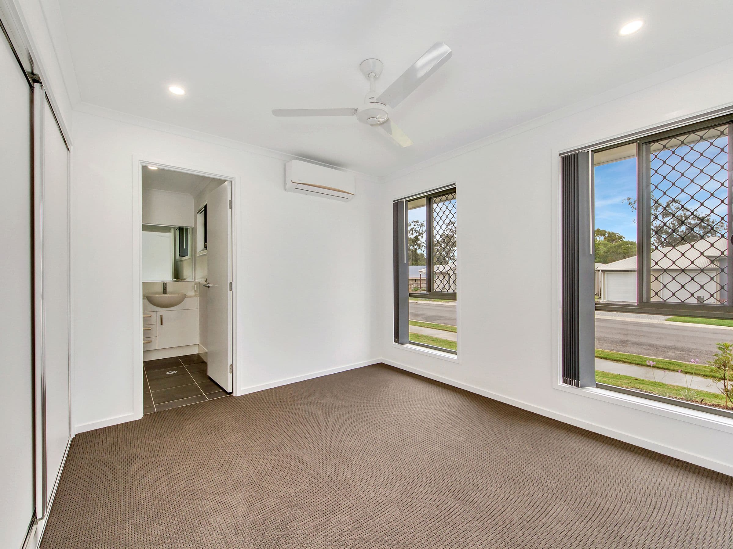 64 Meadowview Drive, Morayfield QLD 4506, Morayfield - Thumbnail 5