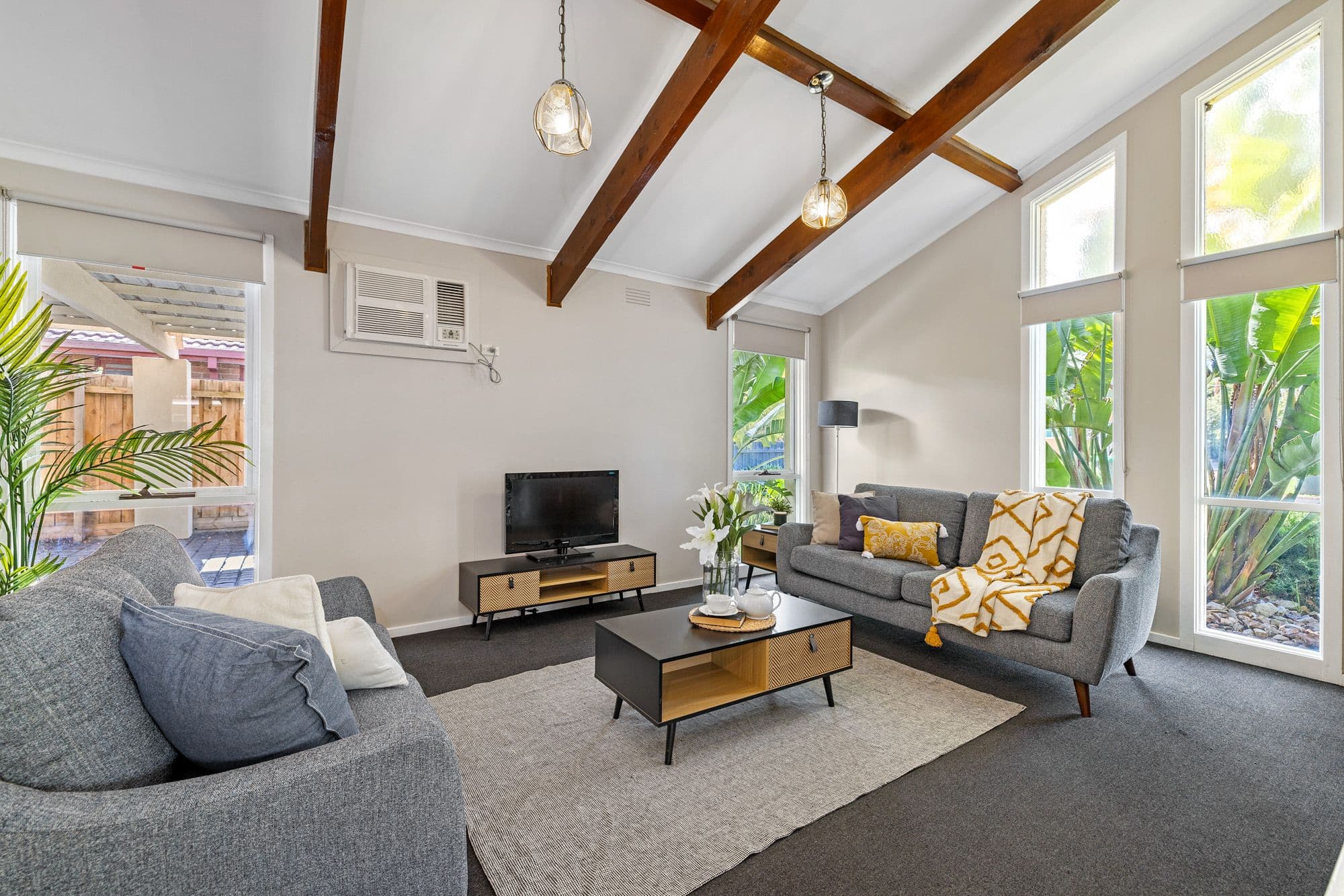 13 Stradbroke Way, Wyndham Vale VIC 3024, Wyndham Vale - Thumbnail 2