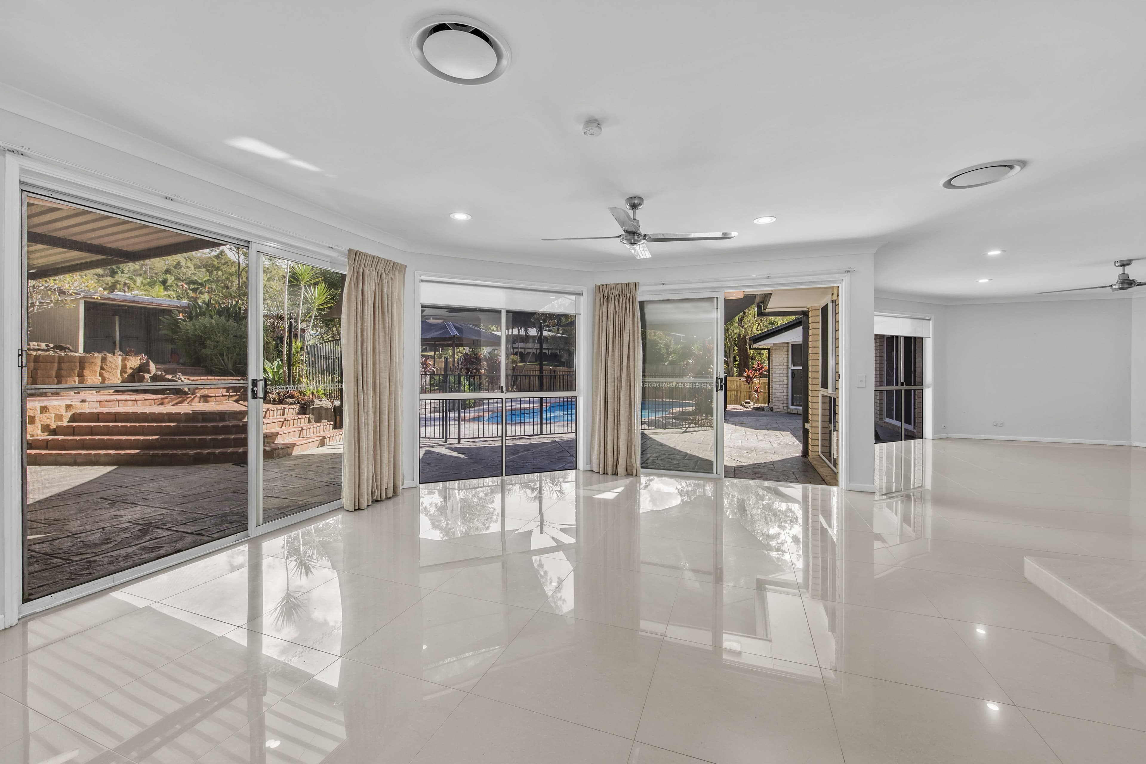 81 California Drive, Oxenford QLD 4210, Oxenford - Thumbnail 5