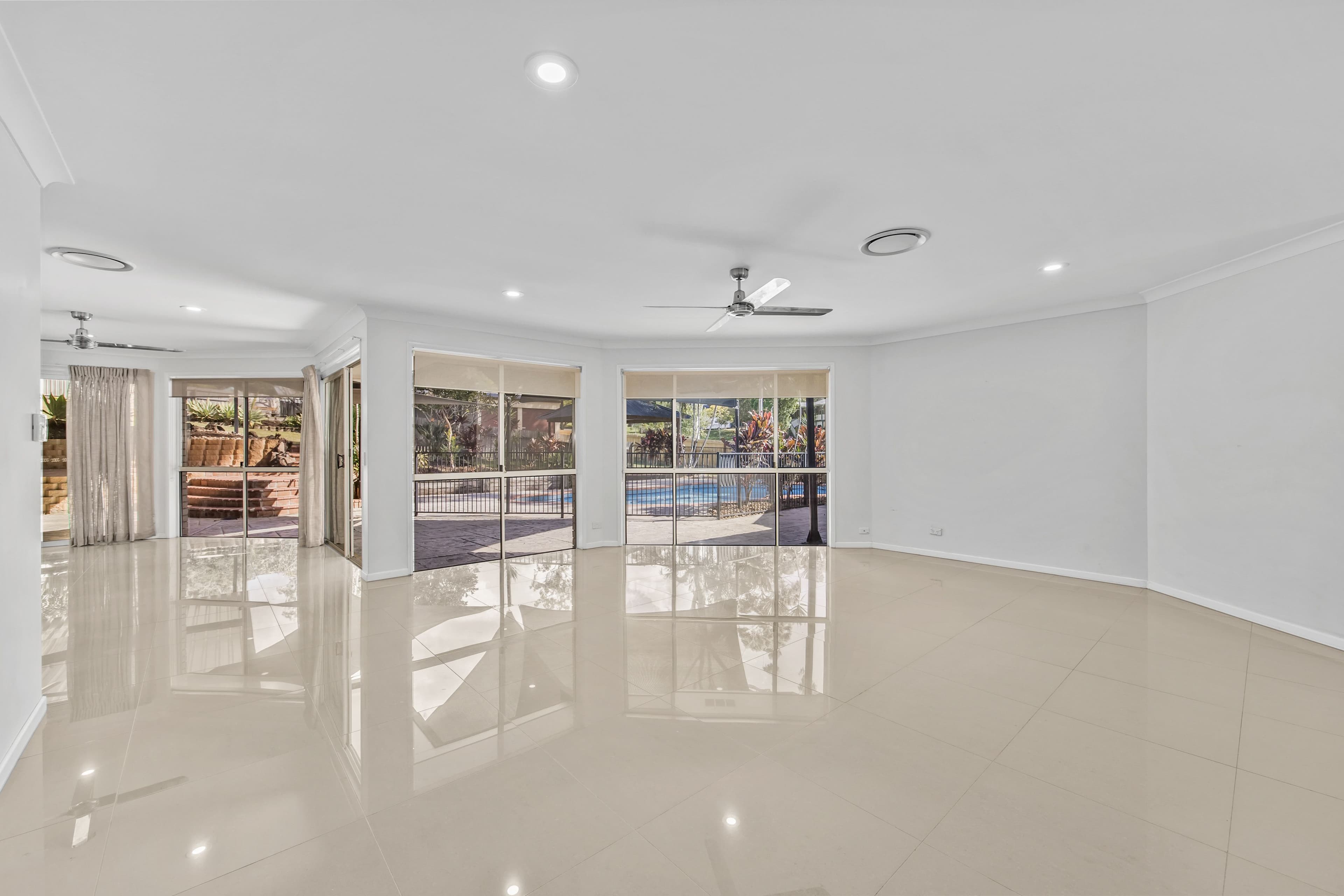 81 California Drive, Oxenford QLD 4210, Oxenford - Thumbnail 6
