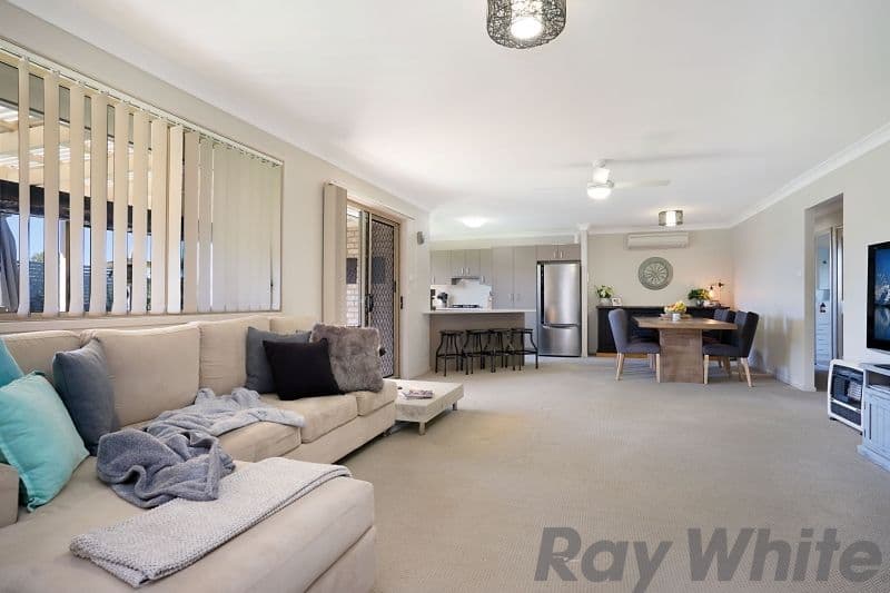 239 Denton Park Drive, Aberglasslyn - Thumbnail 3
